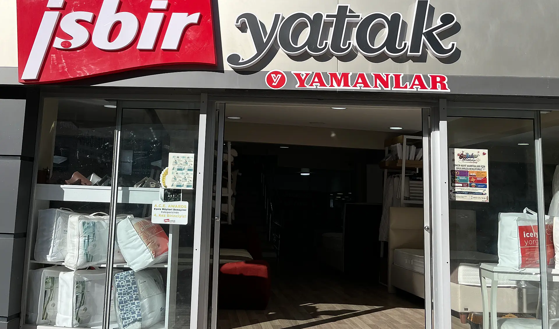İşbir Yatak Yamanlar mağaza girişi