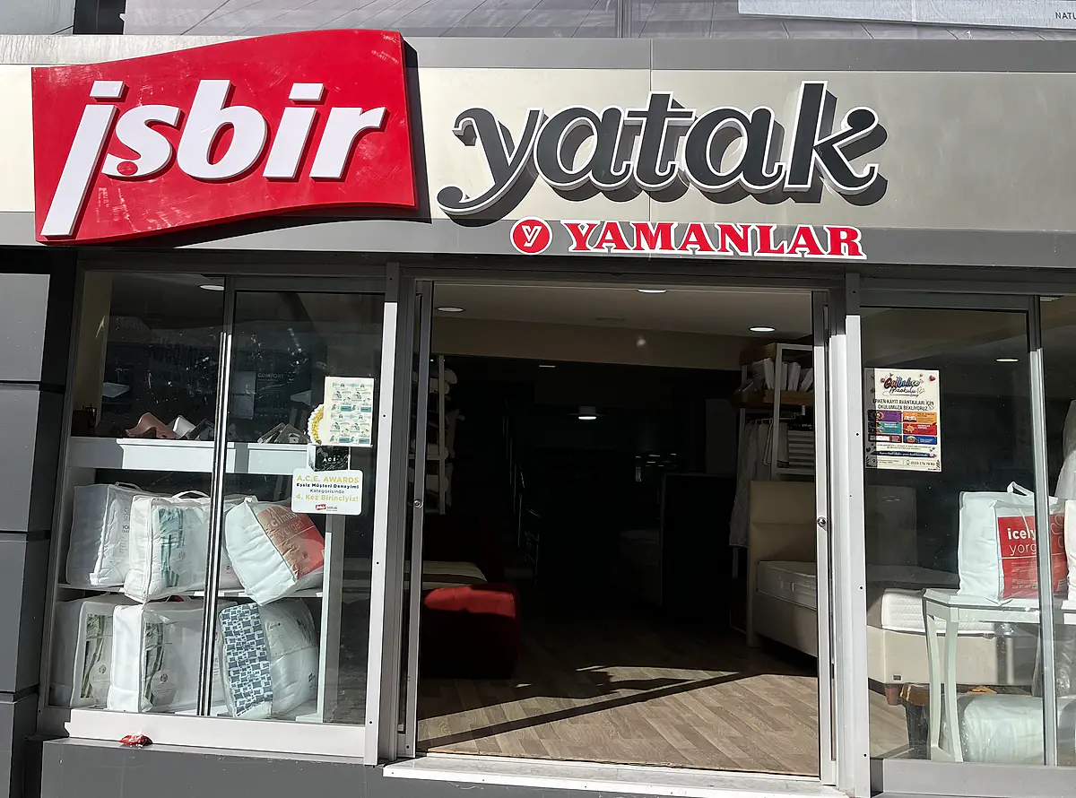 İşbir Yatak Yamanlar mağaza girişi